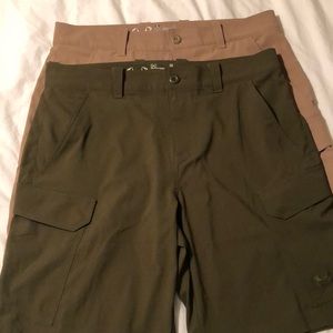 Like new 2 pairs of Under Armor heat gear shorts